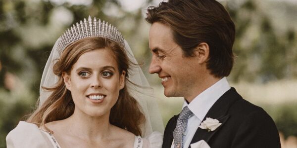 DID THIS FAIRYTALE REALLY HAPPEN DURING COVID? – Princess Beatrice Quietly Marries Her Prince in the Queen’s Vintage Gown