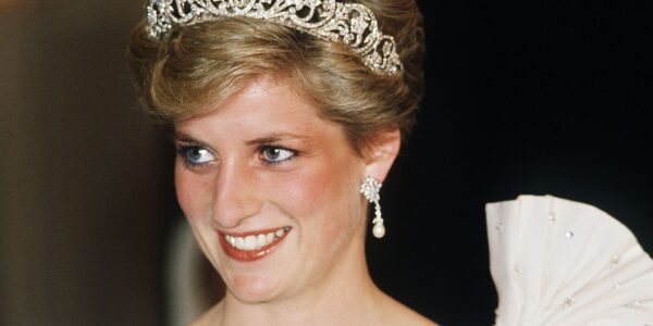 OMG! Princess Charlotte Makes History As She OFFICIAL INHERITS Princess Diana’s Most Iconic Tiara