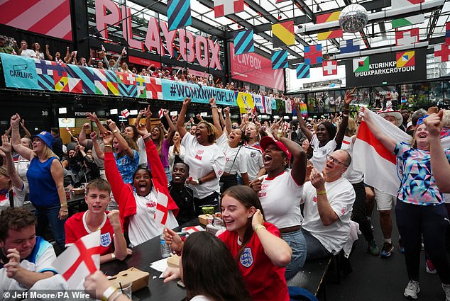 England fans react tp penalty shoot out during a screening of the UEFA Women's Euro 2025 final match between England and Spain