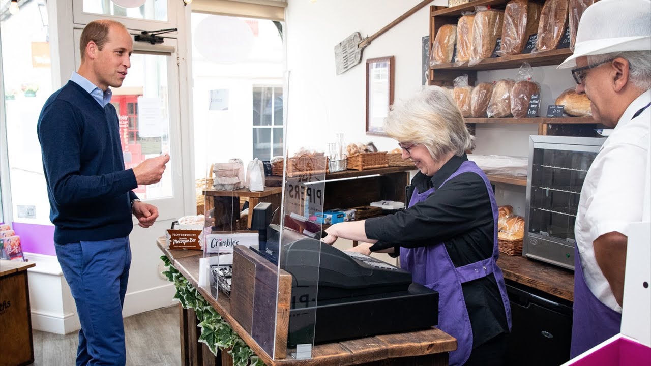 Royal children have been 'attacking the kitchen' says Prince William on  trip to bakery