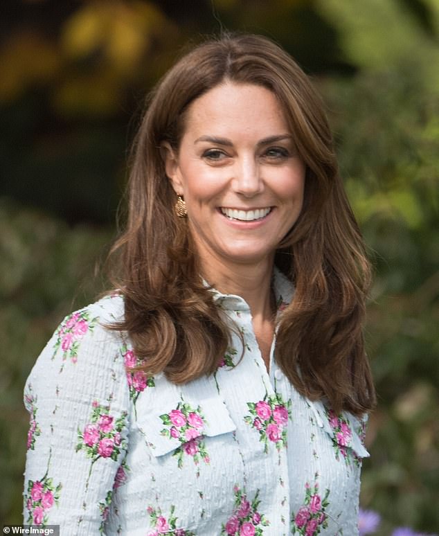 The Accessorize Simple Filigree Short Drop Earrings were one of Kate's favourite accessories in 2019