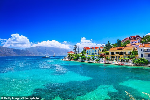 Kefalonia¿s crown jewels are its beaches. Every corner and cove on the island seems to be edged with a crescent of either soft sand or pretty pebbles