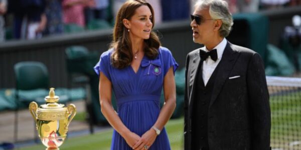 “If my country needs a voice — then today, it will be mine.” No one could believe their eyes as the Princess of Wales stepped onto Centre Court beside Andrea Bocelli. No announcement. No microphone. Just Catherine — calm, resolute — raising her voice in God Save the King as 15,000 people held their breath. An unannounced moment, but one that will be remembered as a royal declaration wrapped in emotion. 🎥 WATCH BELOW 👇