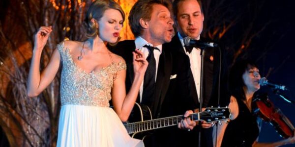 Draped In A Stunning Gown, Taylor Swift Graced Kensington Palace’s Winter White Gala—but The Real Magic Happened When Prince William Himself Grabbed The Mic! In A Jaw-dropping Moment, The Royal Joined Swift And Jon Bon Jovi For An Unforgettable Sing-along To Livin’ On A Prayer. The Intimate Charity Event, Held For Centrepoint, Left The 200-person Audience In Awe