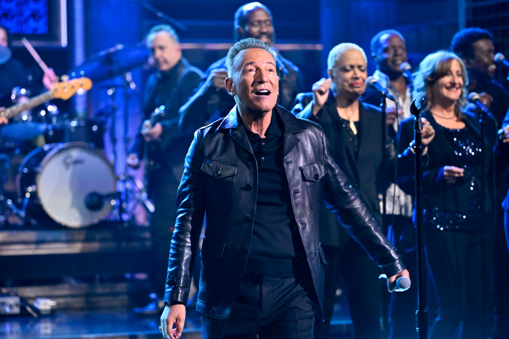 See Bruce Springsteen 'Turn Back the Hands of Time' on 'Fallon'