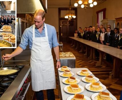 A bet, a tennis court, and a royal kitchen disaster… Prince William kept his word after losing to Kate, stepping into the palace kitchen to cook for over 50 staff members. The result? Grilled cheese, “crispy” spaghetti, and a night that no one inside Kensington Palace will ever forget Kate’s playful jab — “At least he’s heir to the throne, not MasterChef” — had everyone in stitches, but staff say William’s determination to go through with it proved why he’s such a beloved royal