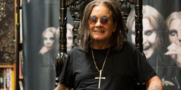 “’I’m Not Leaving You’: Sharon Osbourne’s Final Vigil for Ozzy Silences the World”  They Were Once the Wild Heartbeat of Rock ‘n’ Roll Chaos — Loud, Outrageous, Unstoppable. But in the Sterile Silence of a Hospital Room, All of That Faded, Leaving Only the Raw, Unbreakable Love Between Sharon and Ozzy Osbourne.