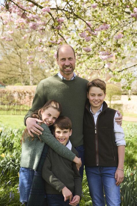 Prince William poses with his children in Norfolk