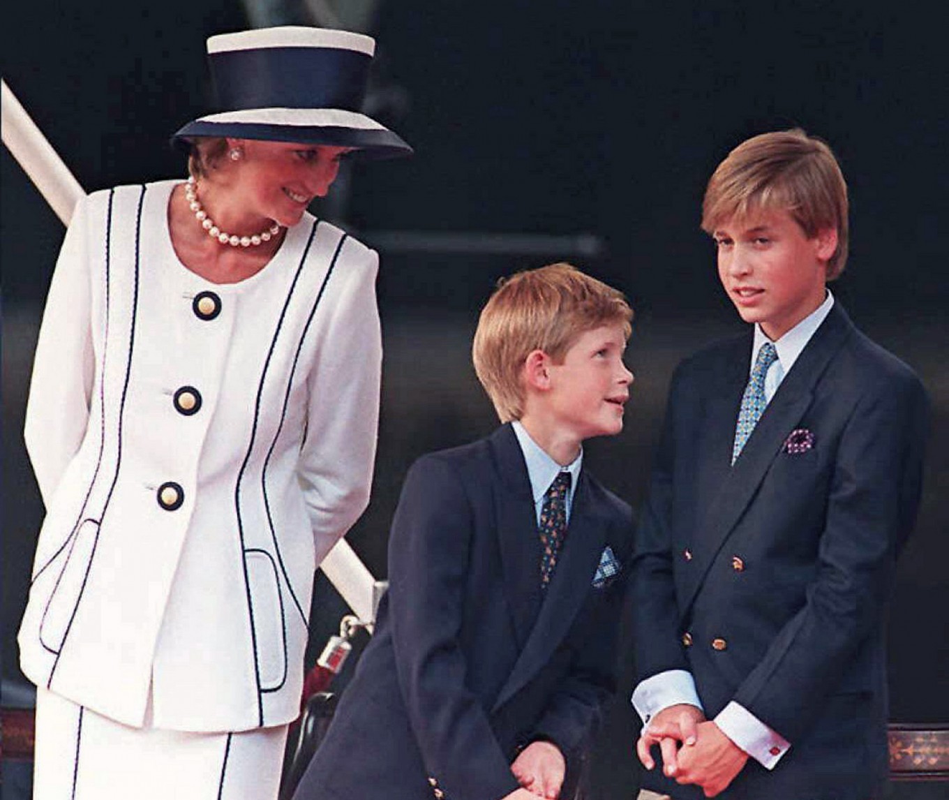 Diana still wreaking revenge on Charles: Biographer - People - The Jakarta  Post