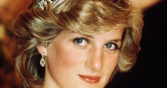 “You were an angel in the shape of my mum…” The words barely left Prince William’s lips before his voice cracked — a soft, trembling whisper that carried across the candlelit Sunken Garden of Kensington Palace. Beside him, Prince Harry lowered his head, eyes glistening, as the brothers stood shoulder to shoulder on what would have been Princess Diana’s 64th birthday. There were no reporters, no speeches, no royal protocol. Just lanterns. Just family. Just two sons honoring the woman who changed the world. Then, in a moment no one saw coming, William nodded — and a piano began to play. Supermarket Flowers. But not the version the world knows. This one had been rewritten — quiet, aching lines shaped from their own memories: “You taught us grace long before we knew its name… You held our hands through storms the world never saw…” Their voices rose gently into the night, blending in a way they hadn’t in years. Behind them, soft projections flickered to life: Diana cradling children in hospitals, laughing with families in need, stepping fearlessly through landmine fields, her smile bright enough to warm a world she constantly tried to heal. “You were an angel in the shape of my mum…” The words barely left Prince William’s lips before his voice cracked — a soft, trembling whisper that carried across the candlelit Sunken Garden of Kensington Palace. Beside him, Prince Harry lowered his head, eyes glistening, as the brothers stood shoulder to shoulder on what would have been Princess Diana’s 64th birthday. There were no reporters, no speeches, no royal protocol. Just lanterns. Just family. Just two sons honoring the woman who changed the world. Then, in a moment no one saw coming, William nodded — and a piano began to play. Supermarket Flowers. But not the version the world knows. This one had been rewritten — quiet, aching lines shaped from their own memories: “You taught us grace long before we knew its name… You held our hands through storms the world never saw…” Their voices rose gently into the night, blending in a way they hadn’t in years. Behind them, soft projections flickered to life: Diana cradling children in hospitals, laughing with families in need, stepping fearlessly through landmine fields, her smile bright enough to warm a world she constantly tried to heal.