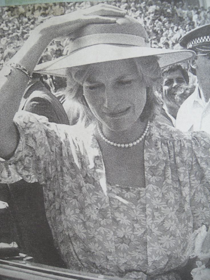 Princess Diana - Queen of Style - Looks like a young Princess Diana, I hated it when they made you cry. God bless you Diana. This photo was taken in Sydney Australia,