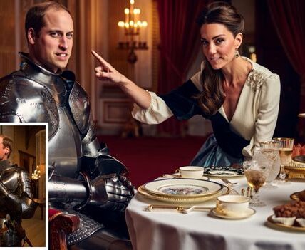 LOVE IN THE KNIGHTS CHOIR! Last night, dinner at the palace turned into a full-on fairytale. Royal guards CONFIRM that Prince William didn’t just walk into the room… he clanked in—dressed head-to-toe in shining knightly armor. He raised his visor, dropped to one knee, and declared for all to hear: “My beautiful Duchess, I fight dragons, chariots, and children for your love!” The room froze. Gasps. Goosebumps. Cameras flashing. And what did Kate do? With all the grace of a true queen-in-waiting, she gave a perfect curtsy… then casually asked for dessert