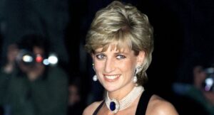 A Whisper for Diana: Princess Charlotte’s Heartfelt Tribute Moves the Nation In the Quiet Glow of Candlelight at Kensington Palace, a Deeply Moving Moment Unfolded on What Would Have Been Princess Diana’s 64th Birthday. No Cameras, No Ceremony—Just Music, Memory, and Love. Princess Charlotte, Standing Beside Her Mother, Princess Kate, Bravely Took the Microphone. Her Hands Trembled, but Her Voice—Fragile and Filled With Emotion—Carried the Weight of Generations. As Kate Gently Played the Opening Notes of Elton John’s “Your Song”, Charlotte Began to Sing. It Wasn’t Polished. It Wasn’t Rehearsed. But It Was Heartbreakingly Sincere. A Granddaughter Singing to the Grandmother She Never Met, Guided by the Mother Who Knew What This Tribute Truly Meant.