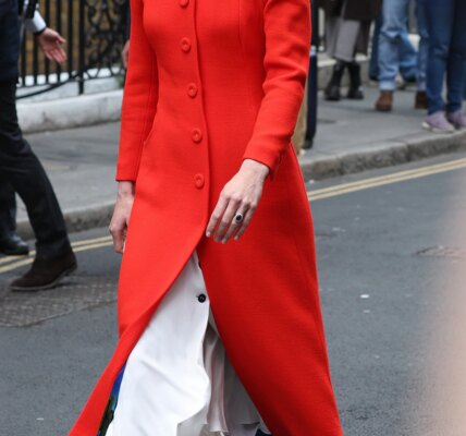 SIMPLY STUNNING! Princess Catherine Turns Heads in Elegant Crimson at Royal Event