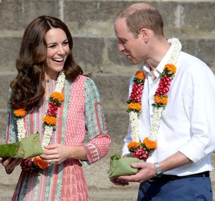 🌹💖 14 Years, 999 Roses, and One Heartbreaking Message! On their 14th anniversary, Prince William stunned Princess Kate with the largest bouquet in England — 999 roses — personally arranged by him.