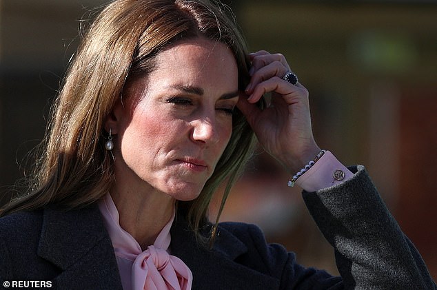 The Princess of Wales wears a bracelet with Bebe's name on it given to him by her Bebe's mother Lauren during a visit to Churchtown Primary School