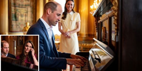 THE FORGOTTEN PIANO – A ROYAL LOVE STORY! SURPRISINGLY SWEET: Kensington Palace insiders have revealed a moment so tender it feels straight out of a fairytale… One quiet evening, Prince William sat down at the Palace’s old piano – the very same one Kate used to practice on as a little girl. At first, he played clumsily, laughing at himself as the notes stumbled… but then, to Kate’s shock, he began to sing softly: “You’ll always be my Queen.” Witnesses say Kate’s eyes filled with tears as she listened. Smiling through the emotion, she gently whispered back: “You’re already my King.” No crowns. No cameras. Just a husband and wife, reminding each other that their love is stronger than titles, palaces, or duty