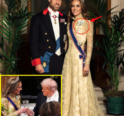 ‘OUR QUEEN’S HERE’ – Catherine BOLD in Impeccable Gold Gown And Lady Diana’s Lover’s Knot Tiara as She Confidently Embraces Her Role at State Banquet! ‘OUR QUEEN’S HERE’ – Catherine BOLD in Impeccable Gold Gown And Lady Diana’s Lover’s Knot Tiara as She Confidently Embraces Her Role at State Banquet!