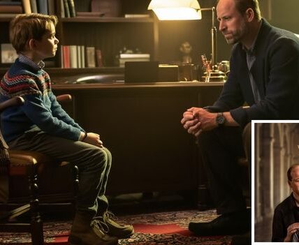 Prince William Waited ‘Until the Last Minute’ to Tell Prince George He Was Going to Be King — Here’s Why That’s So Powerful! Imagine growing up with the weight of a crown waiting for you in the distance, but not knowing the moment it would be handed over. That’s exactly what Prince William did with his son, Prince George. He waited until the last minute to tell George that one day, he would be the King of England. Why? Because William wanted to protect George’s childhood for as long as possible, shielding him from the heavy expectations and responsibilities of royalty. In a world where royal protocol often dictates everything, this decision was about prioritizing the emotional wellbeing of his son. Prince William understood that, as a child, George should have the freedom to play, laugh, and dream without feeling the pressure of his future throne hanging over his head. But when the time came, and George was old enough to understand his destiny, William sat down with him and shared the truth. It was a defining moment in their father-son relationship, and one that most of us will never experience: the passing of not just a title, but an entire future