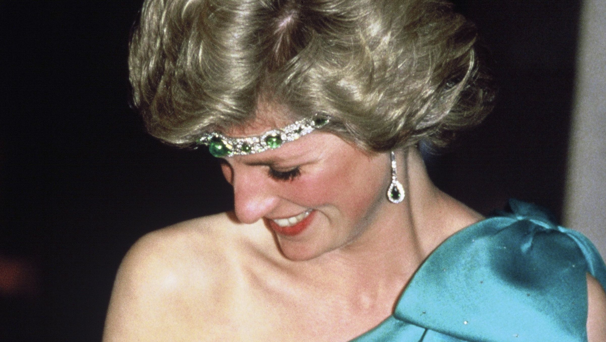 Princess Diana Upset the Queen by Miswearing a Royal Heirloom | Marie Claire