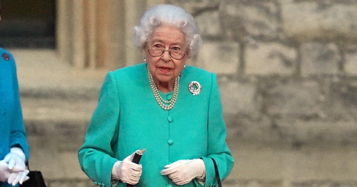 Queen Elizabeth II Told Doctors To 'Keep Me Alive' For 2022 Jubilee