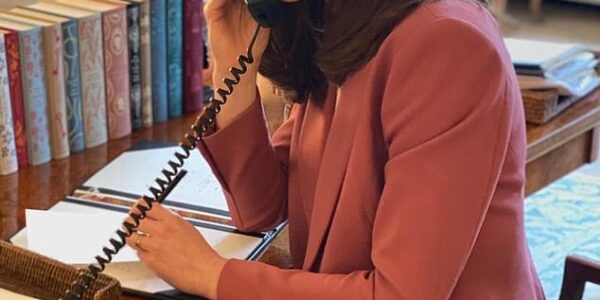 EXCLUSIVE: Inside Catherine & William’s NEW HOME : Princess Catherine Kits Out Forest Lodge in ‘Classic Contemporary’ Style, ‘Lovely But Absolutely Inoffensive’ Glow-Up Leaving Fans STUNNED 😱👇👇 EXCLUSIVE: Inside Catherine & William’s NEW HOME : Princess Catherine Kits Out Forest Lodge in ‘Classic Contemporary’ Style, ‘Lovely But Absolutely Inoffensive’ Glow-Up Leaving Fans STUNNED 😱👇👇