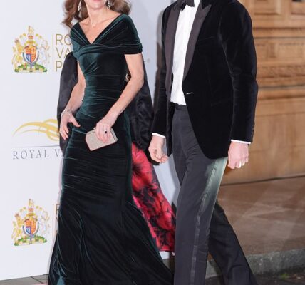 VIDEO: Crowd Left SPEECHLESS Over Moment Princess Catherine Singing with Husband William During Royal Variety Performance 😱👇👇