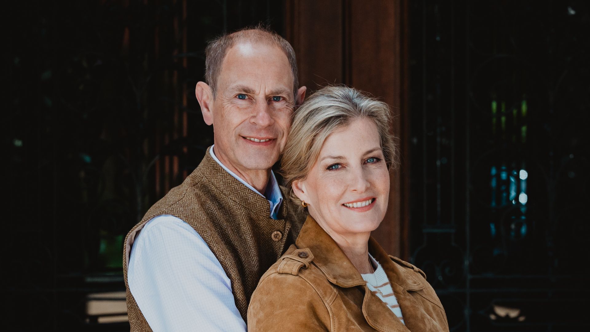 Prince Edward and Duchess Sophie cuddled up