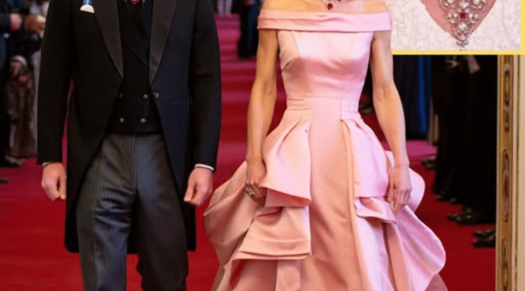 OMG! Princess Catherine Of Wales MESMERIZED the World in STUNNING Pink Gown and Late Queen’s Ruby & Diamond Floral Bandeau Necklace That Camilla NEVER HAD 😱👇👇