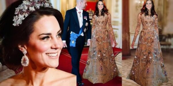 SEE!! Princess Catherine once again steals the night at the BAFTAs — gliding beside Prince William in a breathtaking off-the-shoulder gown that left the audience stunned and the cameras chasing her every move. Timeless, poised, and effortlessly radiant, she turned a red carpet walk into a masterclass in royal presence — the kind that silences a room before she even speaks. But did you notice the tiny detail on her gown that has viewers buzzing and fashion insiders whispering already?