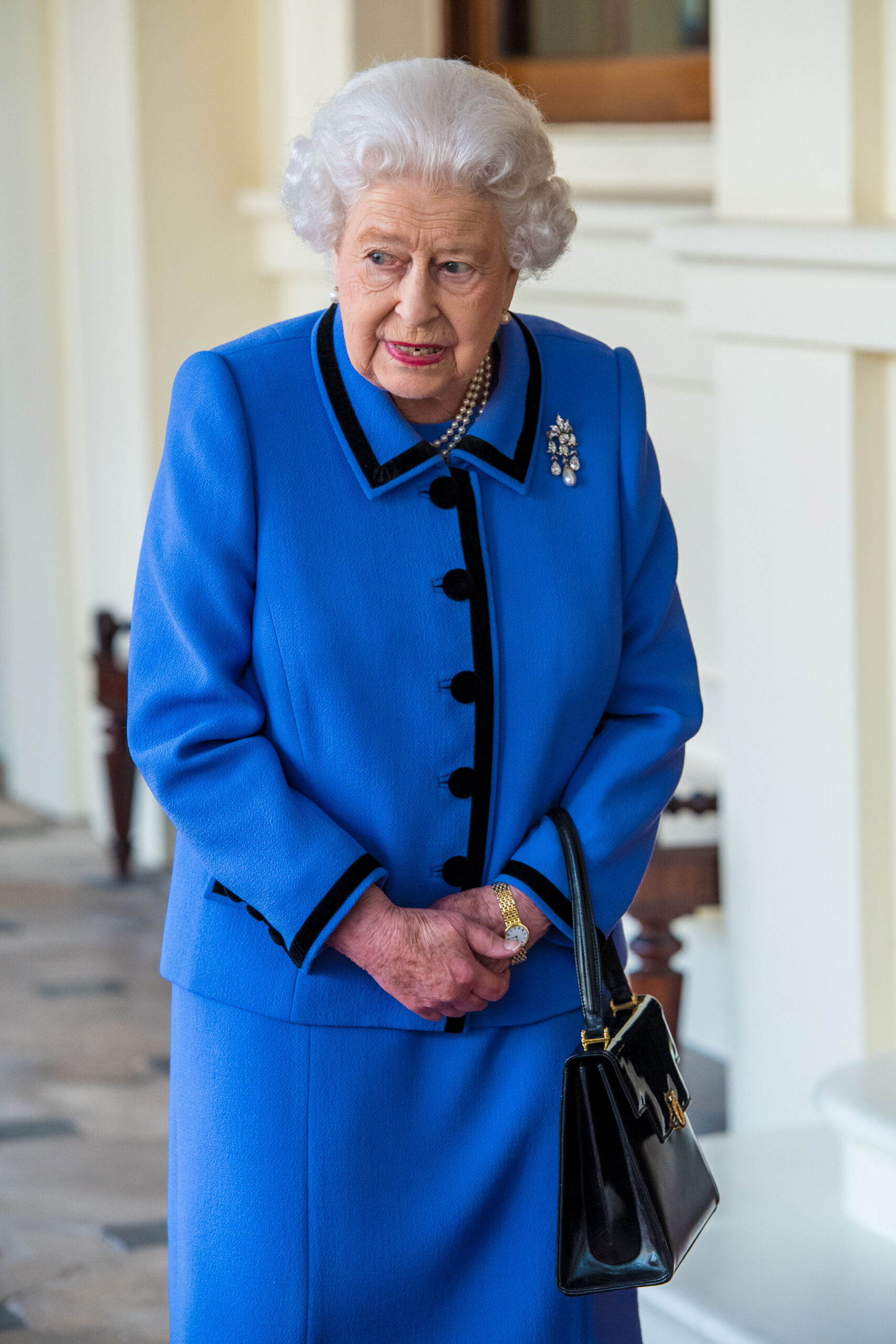 Queen Elizabeth II wearing blue