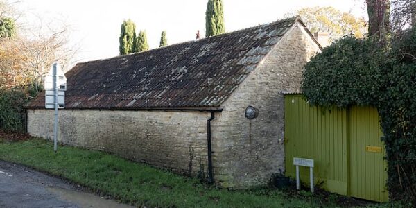 BREAKING TODAY: Princess Beatrice Renovates Cotswolds Home As Mum Fergie Prepares To Move Into – Inside £3.5M Mansion Leaves Fans In Awe