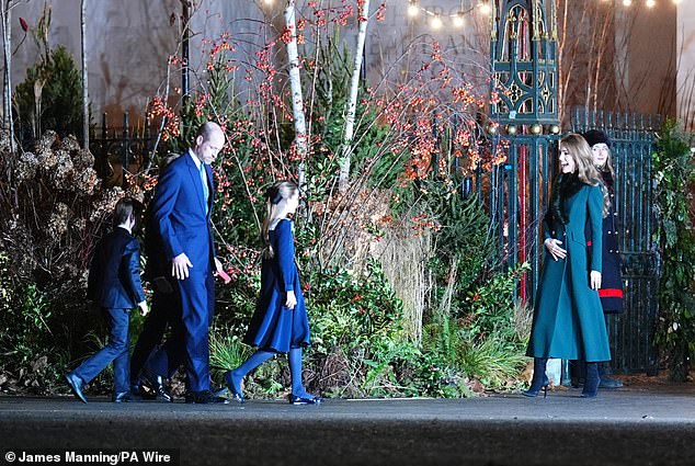 The Princess of Wales received her family with a huge smile at Westminster Abbey, on Friday evening
