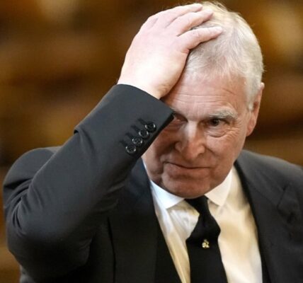 PALACE IN TURM0IL! Andrew Mountbatten-Windsor Windsor SP0ILS King Charles’ Christmas With Sh-ocking Bombshell