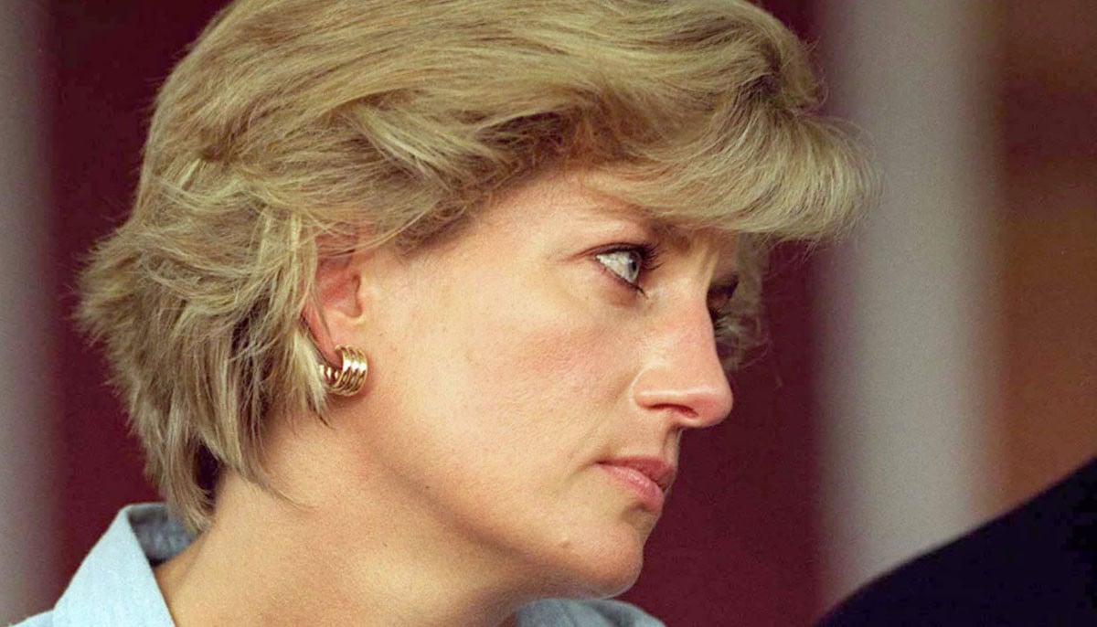 Royal family under scrutiny as Diana’s crash documents stay locked away