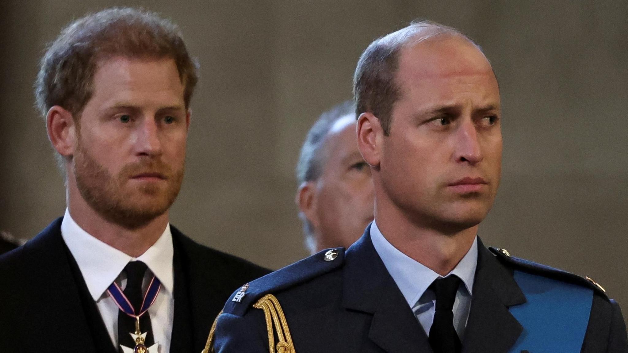 Prince Harry and Prince William attended uncle's memorial service - BBC News
