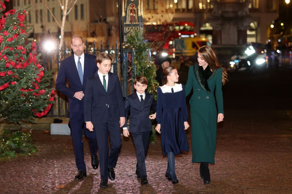 Princess Kate and Wills lead George, Charlotte and Louis in song at star-studded Christmas carol concert