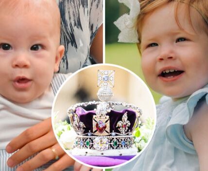 7 MINUTES AGO!! “THE BLOODLINE ENDS HERE!” — Those Were The Ice-Cold Words Echoing Through Buckingham Palace As King Charles And The House Of Lords Officially Stripped Prince Harry’s Children, Archie And Lilibet, Of Their Royal Titles. What Was Once A Family Rift Has Now Become A Royal Exile. A Senior Courtier Allegedly Declared: “This Is Not A Suspension. It’s Erasure.” The Decision, Delivered Behind Closed Doors, Reportedly Left Even Some Courtiers In Shock — But The King’s Response Was Reportedly Ruthless: “You Turn Your Back On The Crown, You Lose Its Shield.” 7 MINUTES AGO!! “THE BLOODLINE ENDS HERE!” — Those Were The Ice-Cold Words Echoing Through Buckingham Palace As King Charles And The House Of Lords Officially Stripped Prince Harry’s Children, Archie And Lilibet, Of Their Royal Titles. What Was Once A Family Rift Has Now Become A Royal Exile. A Senior Courtier Allegedly Declared: “This Is Not A Suspension. It’s Erasure.” The Decision, Delivered Behind Closed Doors, Reportedly Left Even Some Courtiers In Shock — But The King’s Response Was Reportedly Ruthless: “You Turn Your Back On The Crown, You Lose Its Shield.”
