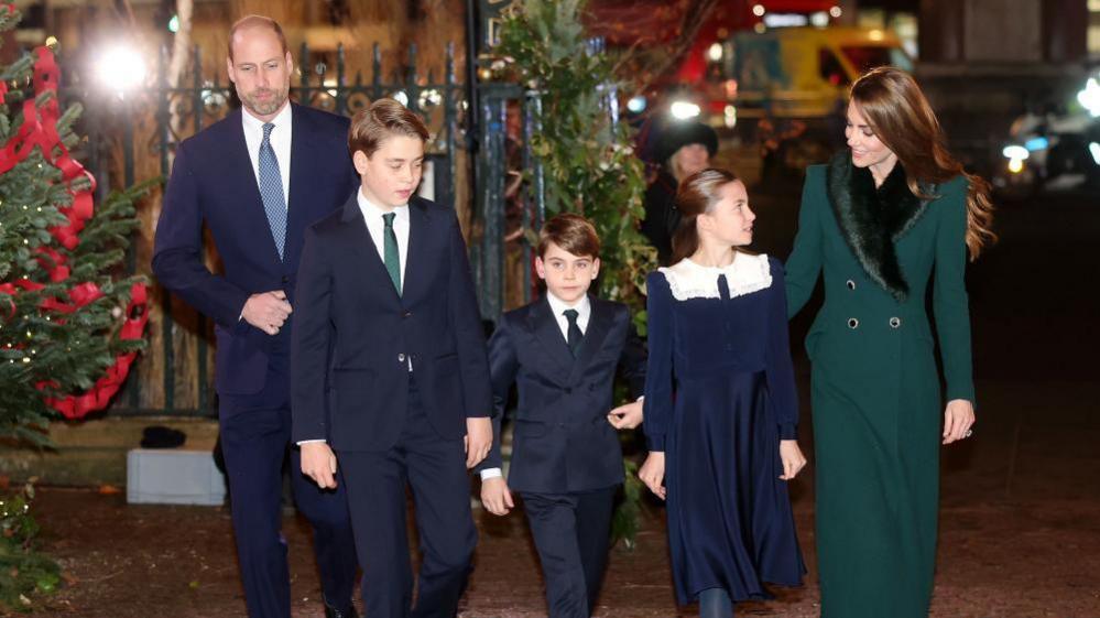 Catherine joined by stars and charity heroes for Christmas carol concert -  BBC News