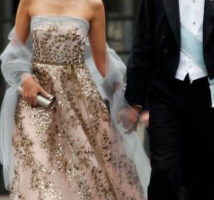 Kate Middleton and Prince William’s Head-Turning Royal Birthday Gifts Spark Frenzy as the Couple’s Unmatched Elegance, Hidden Symbolism, and Palace-Whispered Tensions Create a Stunning Moment Fans Can’t Stop Talking About