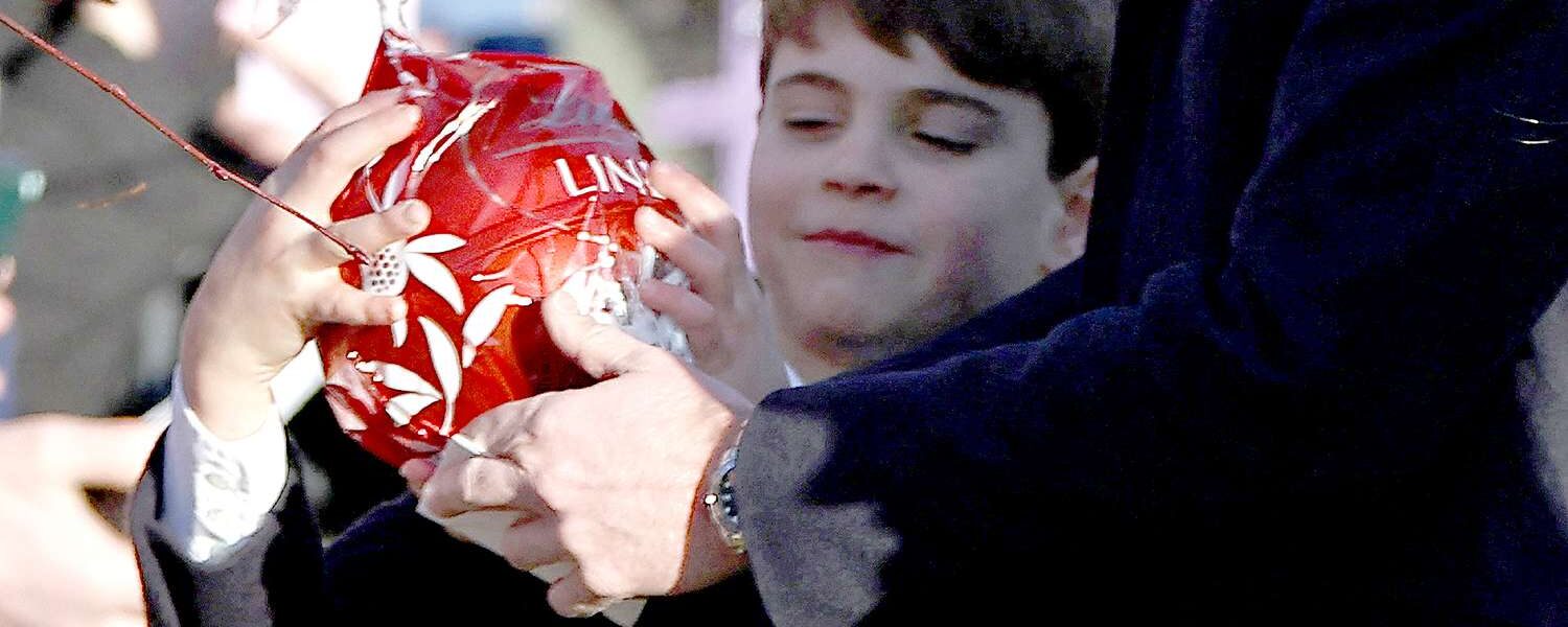 Cheeky Prince Louis Steals the Show (and Dad’s Lindt Egg) in Hilarious Christmas Morning Moment That Has Everyone Laughing