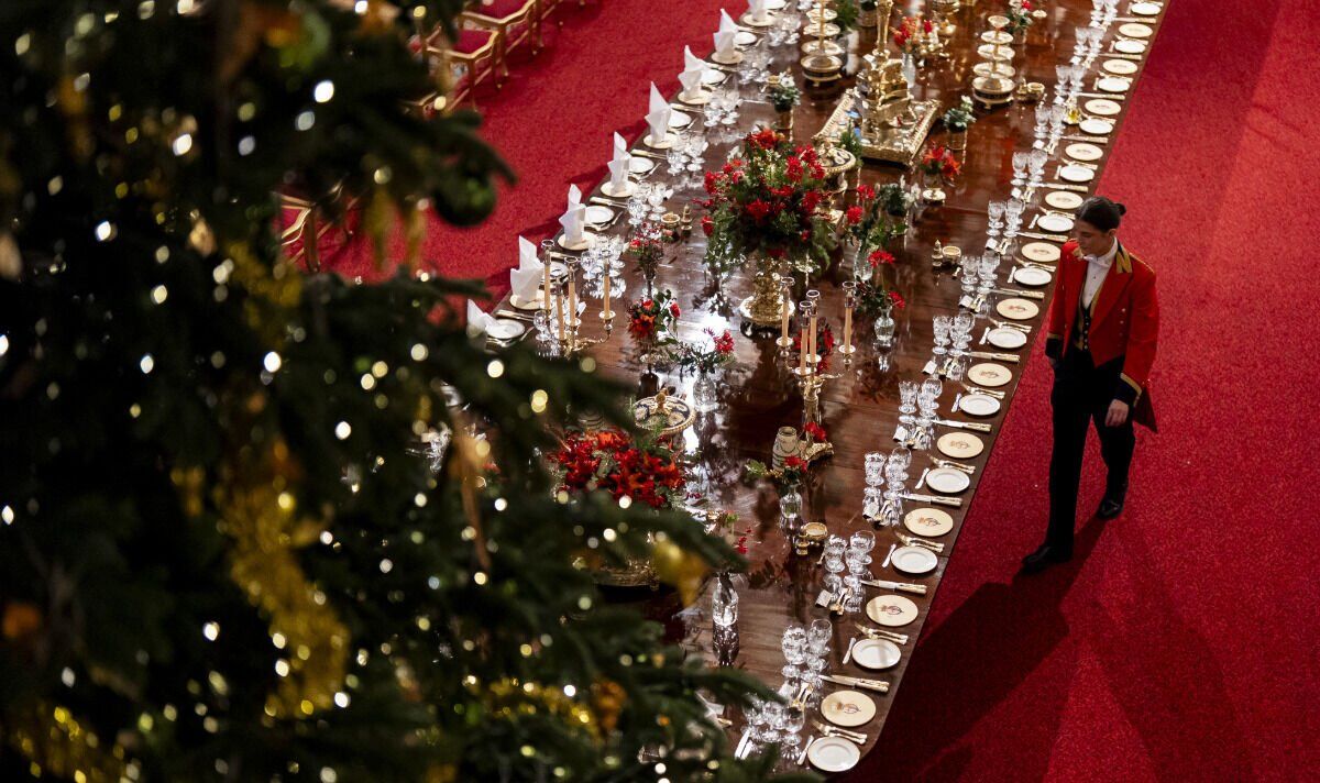The table is adorned with decorations The table is adorned with decorations