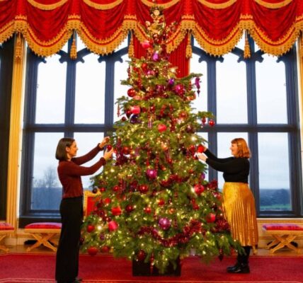IT’S OFFICIAL: Windsor Castle Shows Off Christmas 2025 Decorations – MAJOR CHANGES Leave Fans in Awe IT’S OFFICIAL: Windsor Castle Shows Off Christmas 2025 Decorations – MAJOR CHANGES Leave Fans in Awe