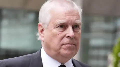 EXP0SED: Andrew’s £500k Payout VANISHES After Inspectors Declare Royal Lodge “Dilapidated & Uninhabitable” EXP0SED: Andrew’s £500k Payout VANISHES After Inspectors Declare Royal Lodge “Dilapidated & Uninhabitable”