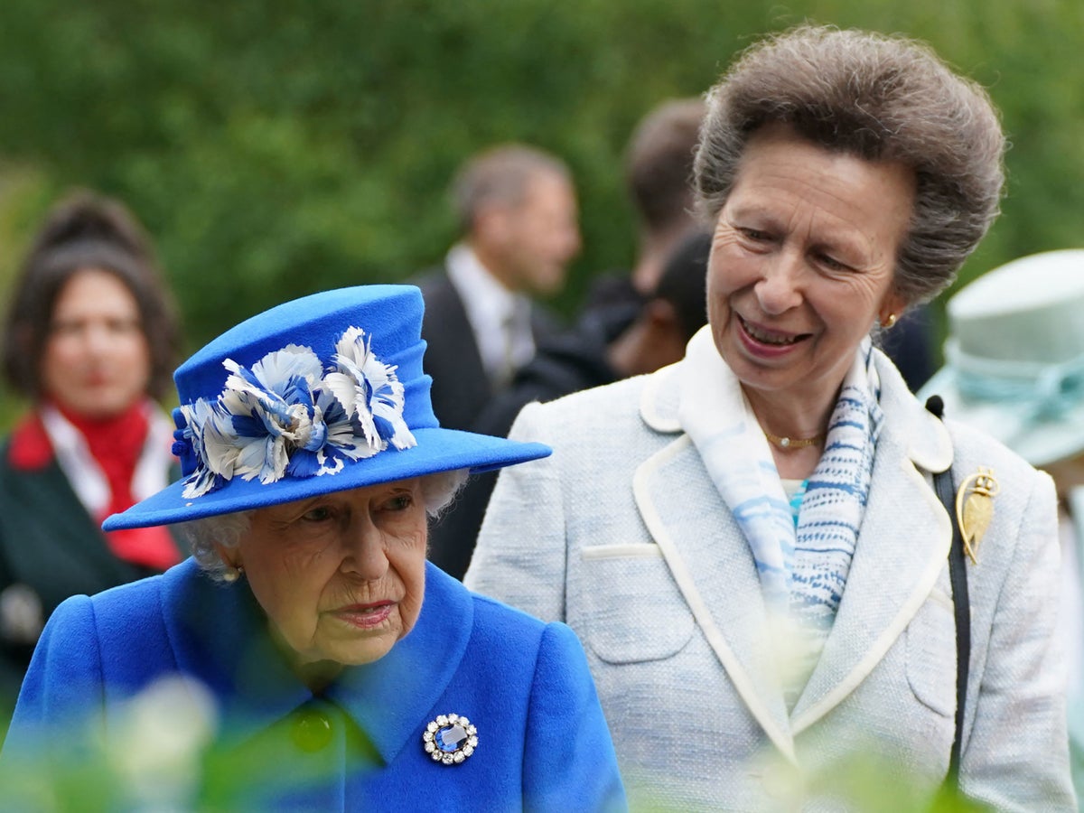 Princess Anne's close relationship with her mother, Queen Elizabeth II | The Independent