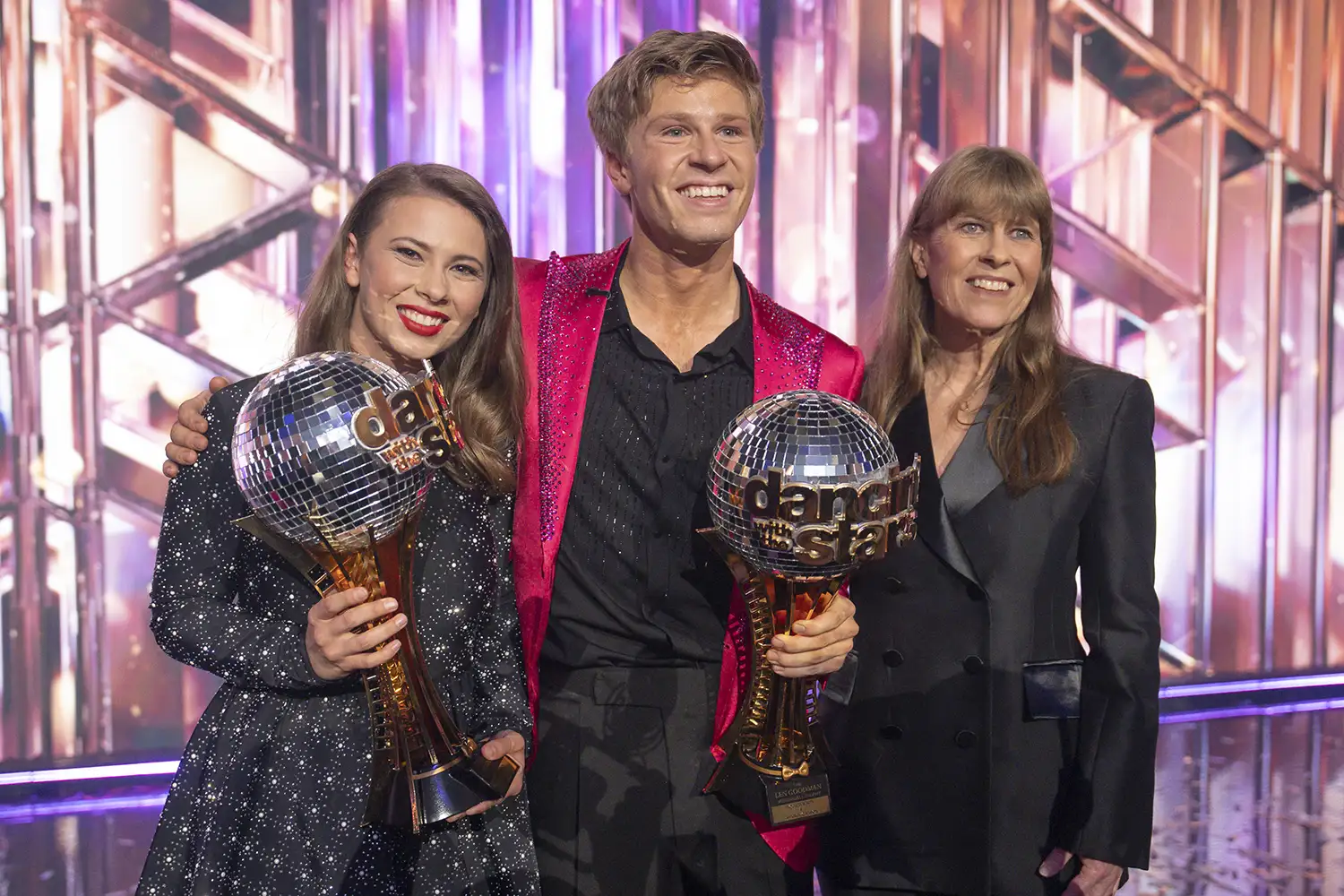 DANCING WITH THE STARS - "Finale"- BINDI IRWIN, ROBERT IRWIN, TERRI IRWIN