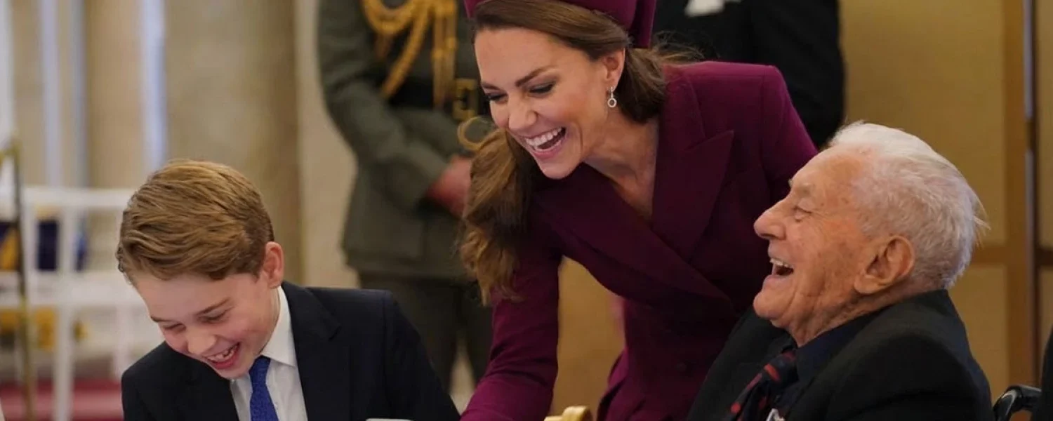 The hilarious reactions of Prince George and Princess Catherine at a “tea party” at Buckingham Palace.