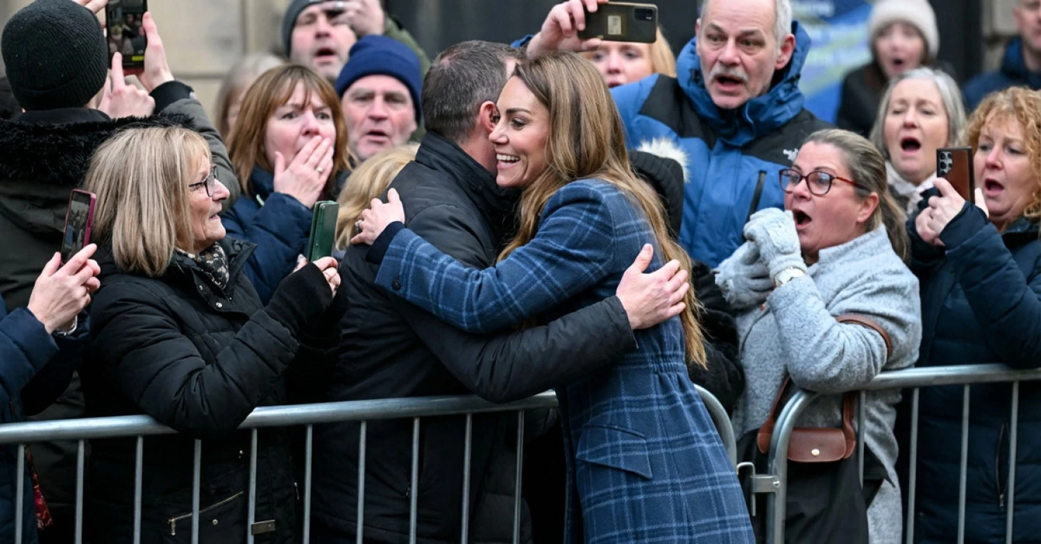 The Catherine Princess unexpectedly ran to hug a stranger, leaving Prince William stunned.
