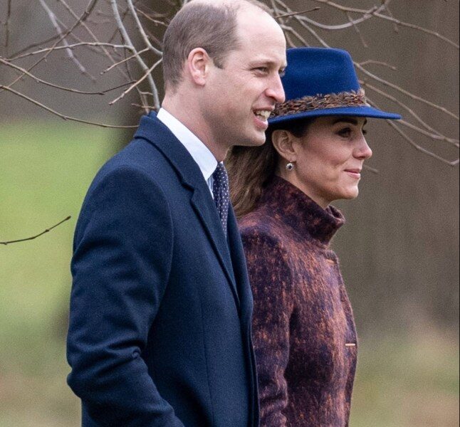 An Icebreaker Royal Surprise! Prince William Picked the Ideal Time To Surprise Princess Catherine Despite the Harsh Winds at Sandringham. William Gave King Charles an Enigmatic Package Along With Some Extremely “Warm Words.” However, It Was the Contents of the Box That Caused the Monarch To Start Laughing, Not the Romance! Was It a Playful Joke or a Cherished Treasure? An Icebreaker Royal Surprise! Prince William Picked the Ideal Time To Surprise Princess Catherine Despite the Harsh Winds at Sandringham. William Gave King Charles an Enigmatic Package Along With Some Extremely “Warm Words.” However, It Was the Contents of the Box That Caused the Monarch To Start Laughing, Not the Romance! Was It a Playful Joke or a Cherished Treasure?