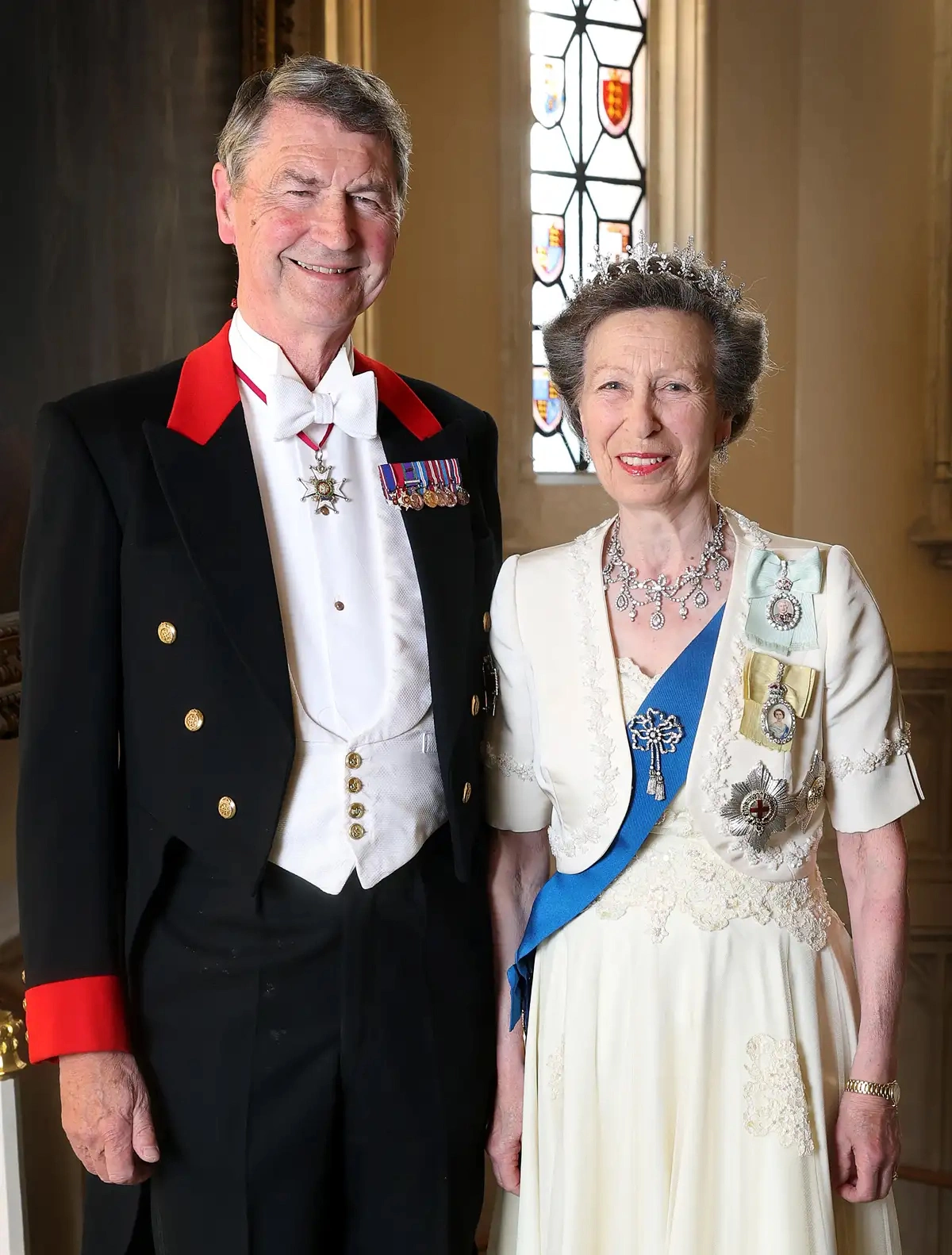 Hoàng gia Anh gây sốc khi đăng nhầm 'con riêng bí mật' của Công chúa Anne - Ngôi sao